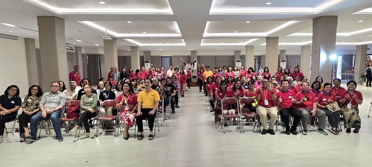 Peserta EJ Angkatan XI, Emmauser, dan Bapak FX. F. Eddy Badarudin dari EJC PAKAI